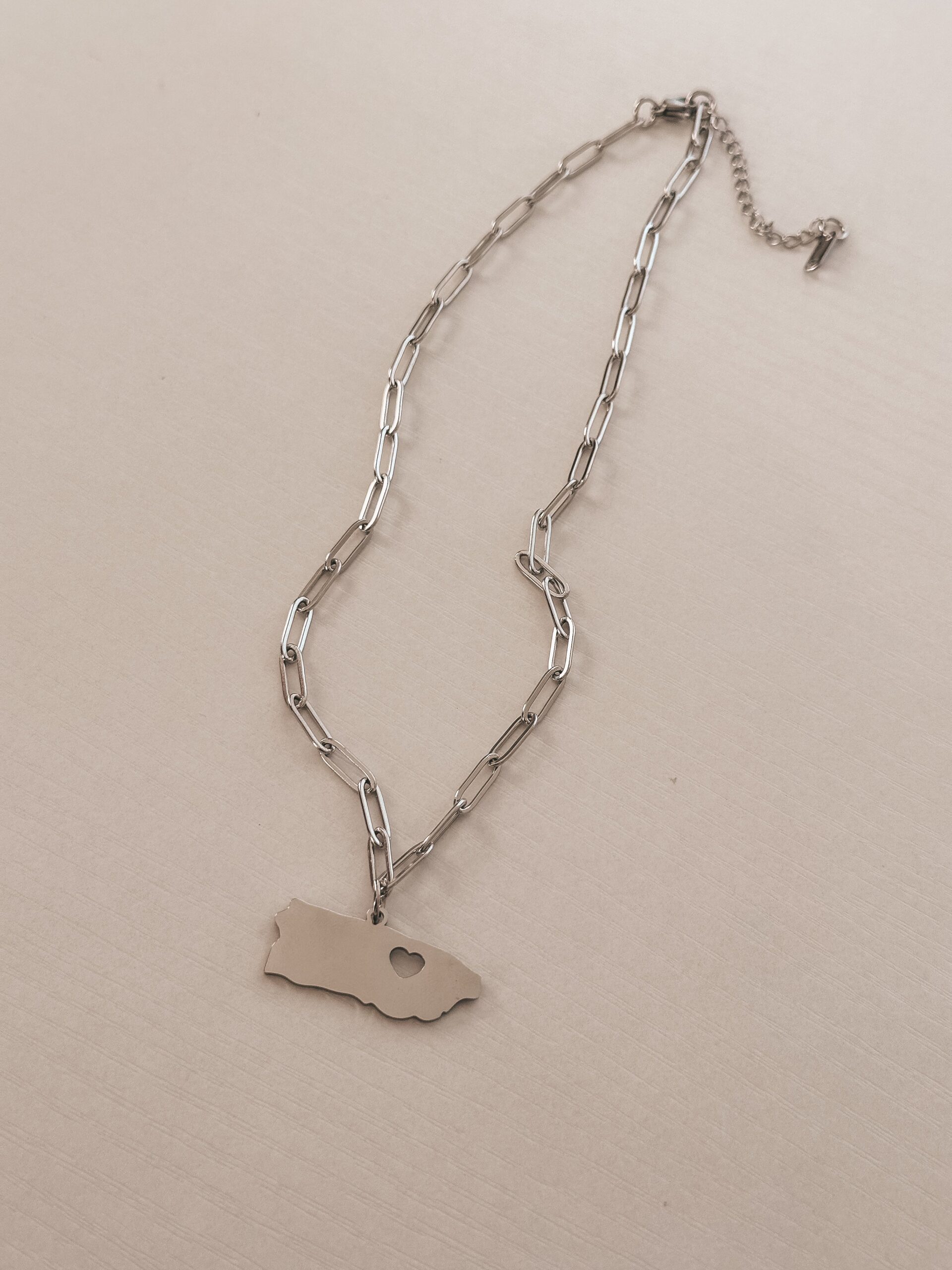 Borik??n - Puerto Rico Necklace Silver