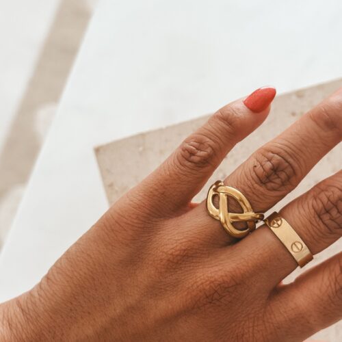 Maroon Ring